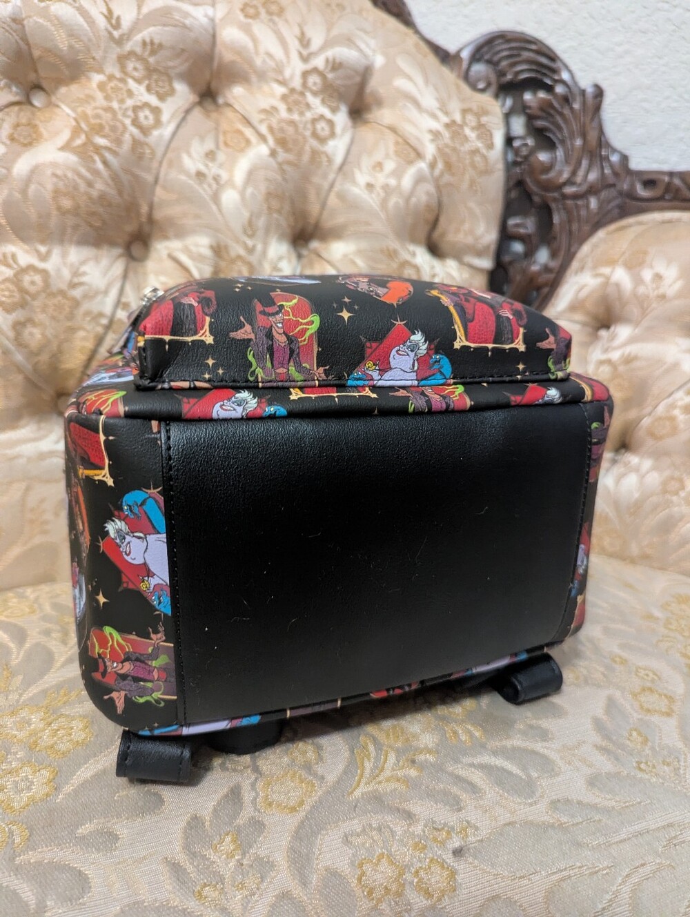 Disney Villains Portraits and Stars Loungefly Backpack - Picture 6 of 7
